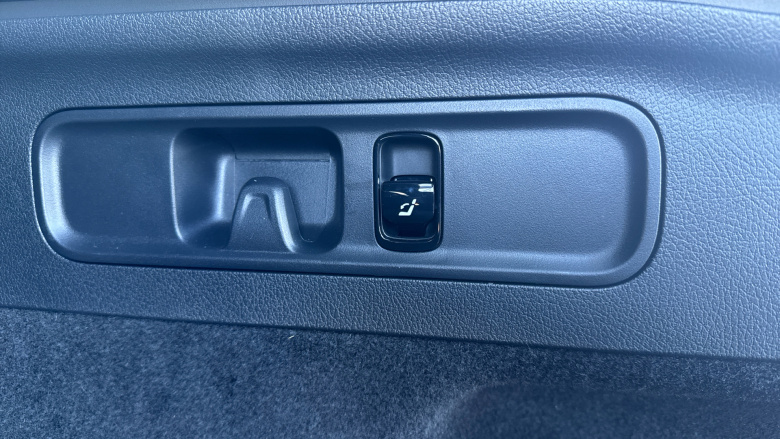 Mercedes-Benz GLC 300 4Matic AMG Line Premium 5dr 9G-Tronic Petrol Estate